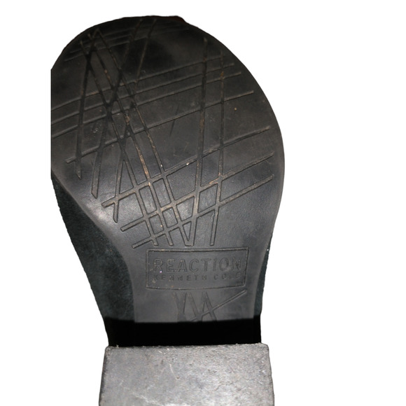 Reaction Kenneth Cole Women’s Black Suede Booties Size US 6M Normcore Fall Ready - Picture 2 of 13